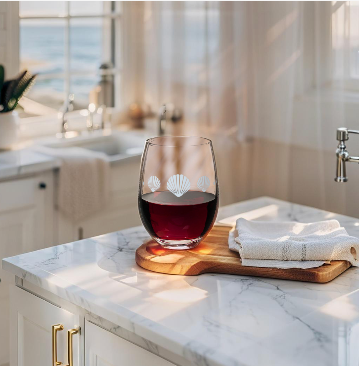 Sand Seashell Wine Glass – Neutral Coastal Elegance